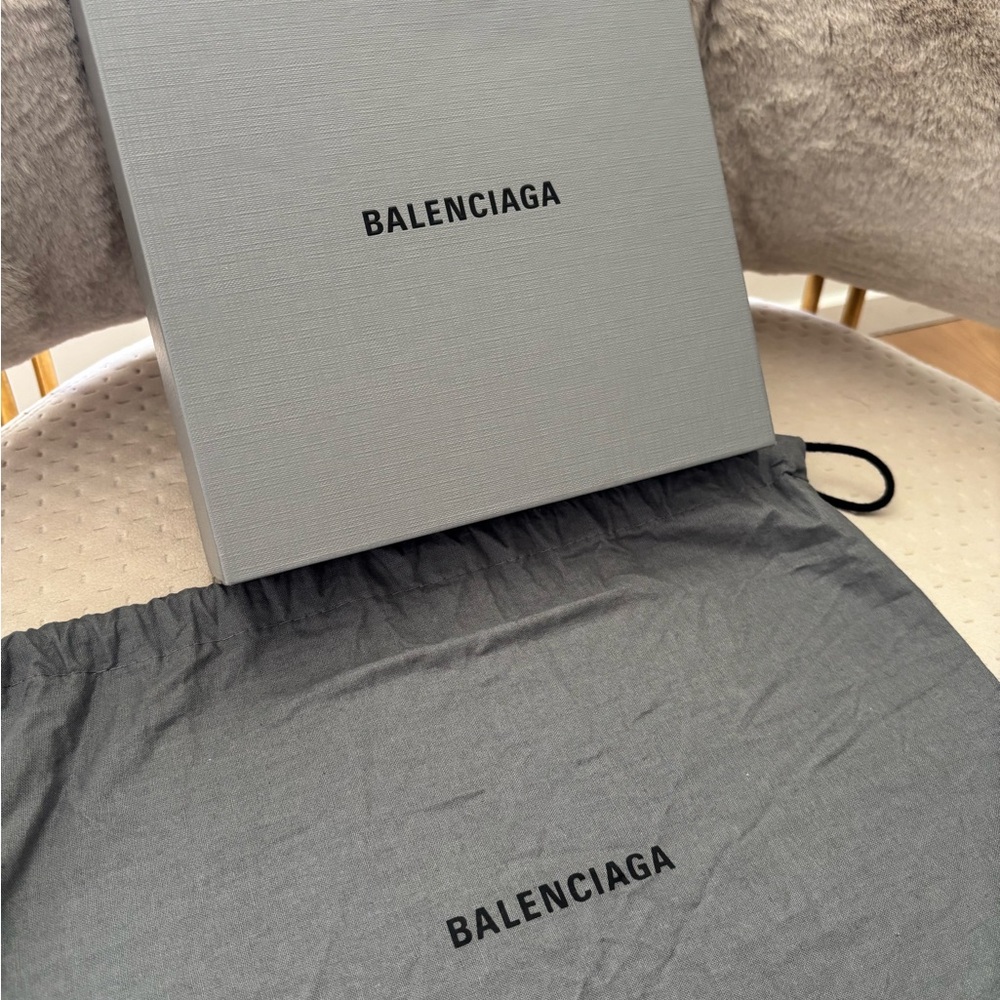 BALENCIAGA Gold Croc-Embossed Wallet on Chain Bag - Picture 3 of 7